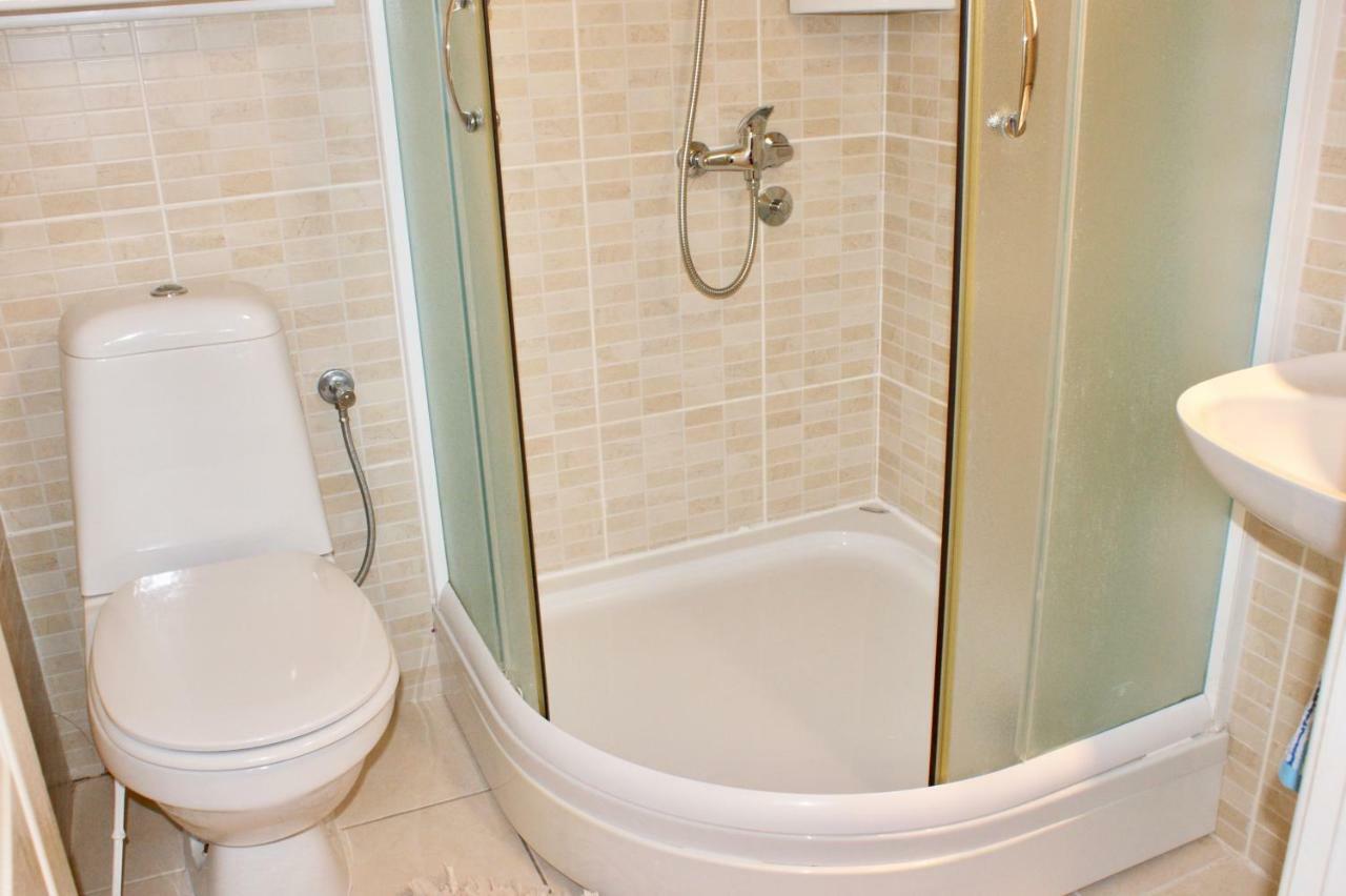 Studio Apartments Morinj Bagian luar foto