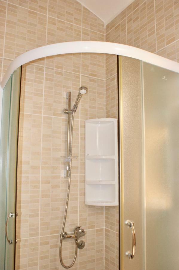 Studio Apartments Morinj Bagian luar foto