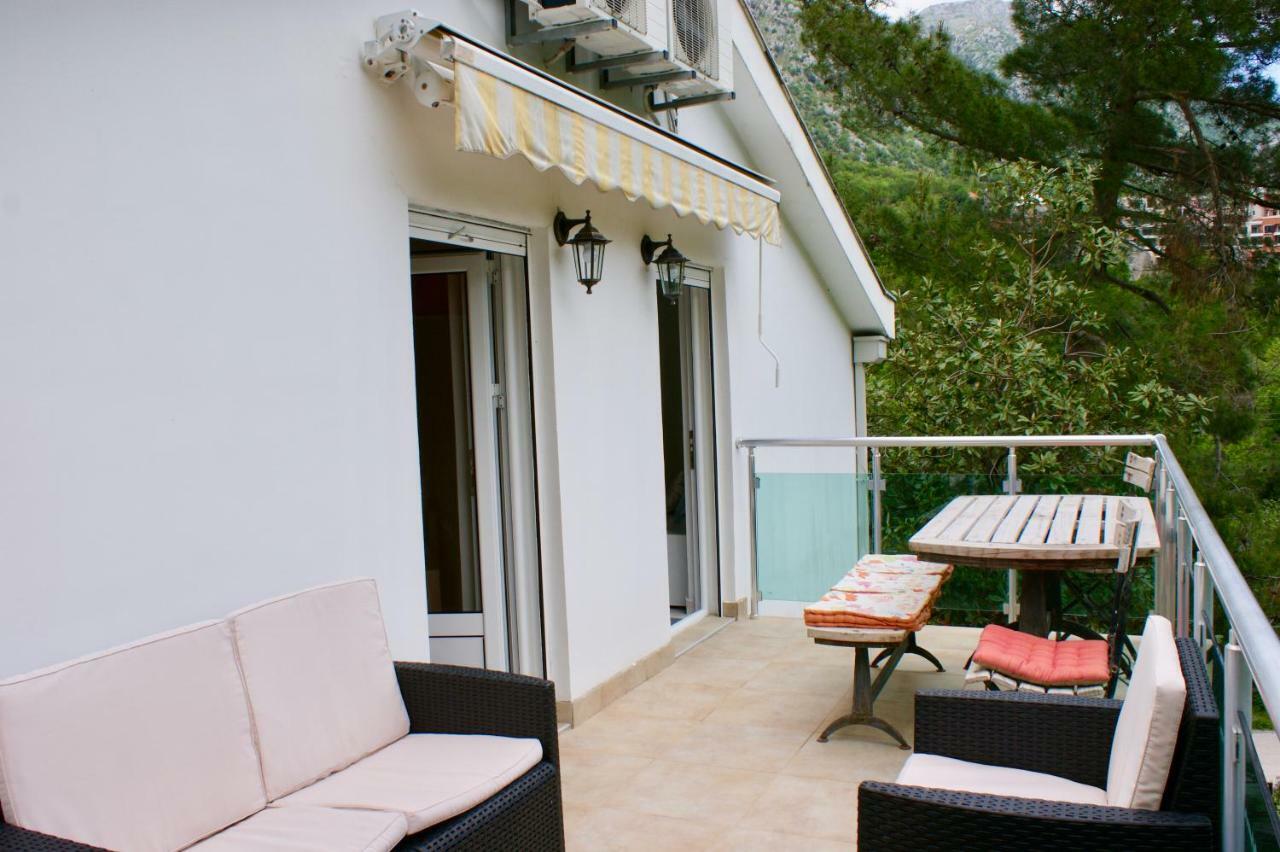 Studio Apartments Morinj Bagian luar foto
